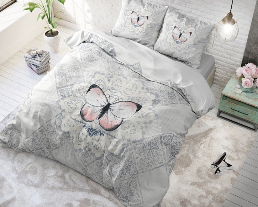 Francúzske posteľné obliečky sivé s motýľom MAGICAL