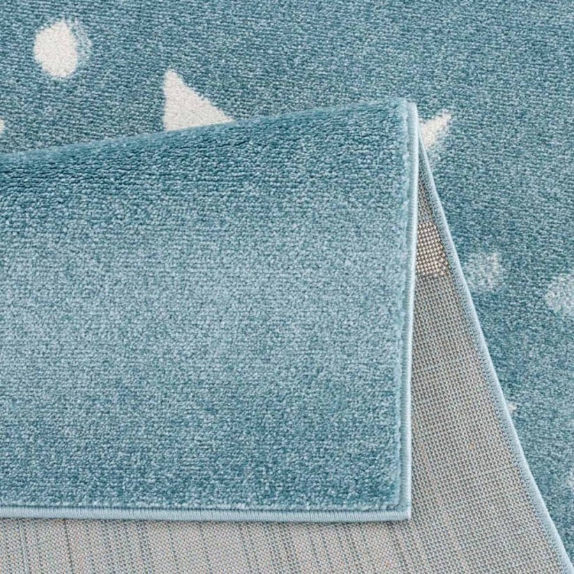 Okrúhly koberec s motívom medvedíka modrej farby