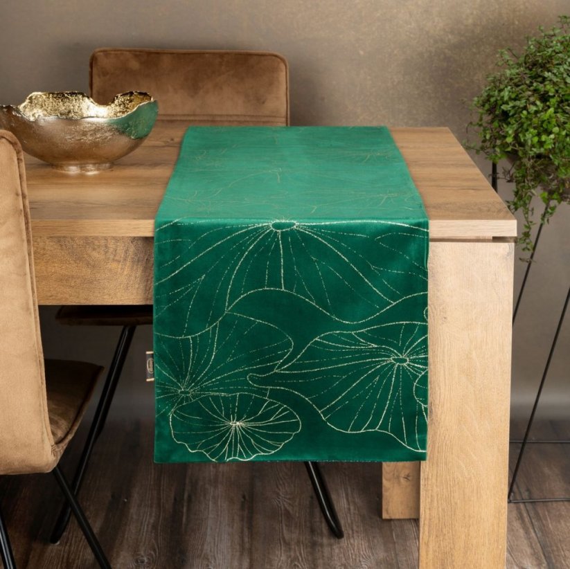 Zöld bársony asztalterítő virágmintás bársony közepén - Asztalterítő mérete: Szélesség: 35 cm | Hosszúság: 220 cm