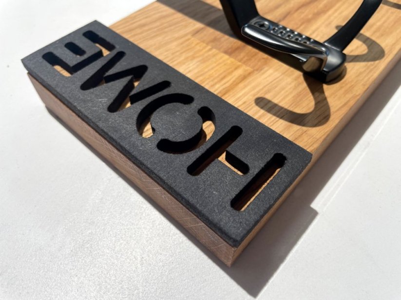 Minimalistický nástenný vešiak Modern Oak 80 cm