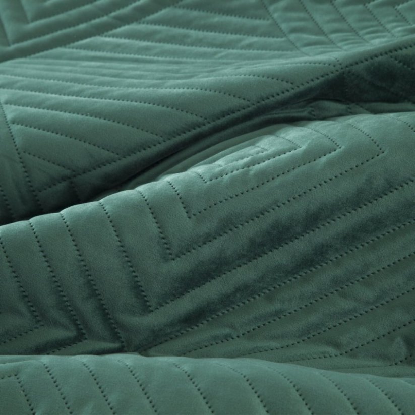 Dekoračný prešívaný prehoz na posteľ zelenej farby