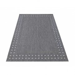 Jednobarevný šedý koberec s geometrickým vzorem