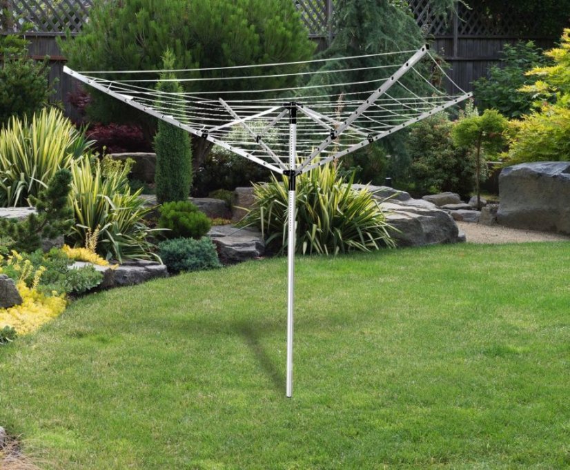 Praktický záhradný sušiak na bielizeň