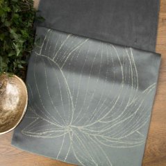 Elegantný velúrový obrus - behúň s potlačou