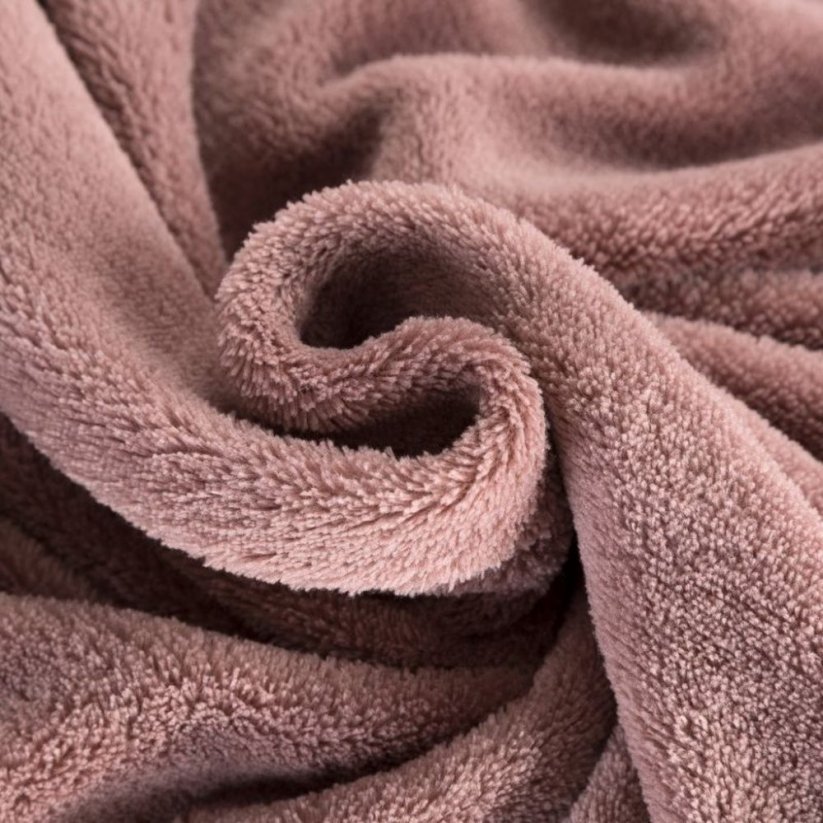 Pătură universală frumoasă în culoare roz prăfuit