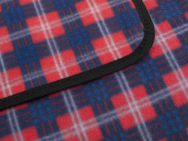Visokokakovostna odeja za piknik v modro-rdeči barvi