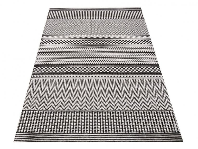 Štýlový obojstranný koberec v sivej farbe 