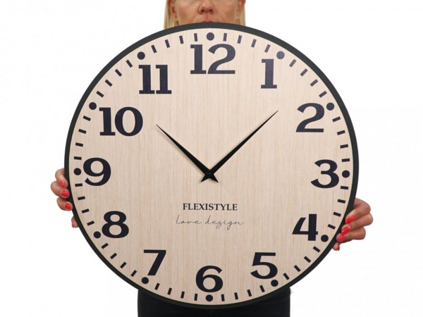 Уникален стенен часовник в естествен кафяв цвят