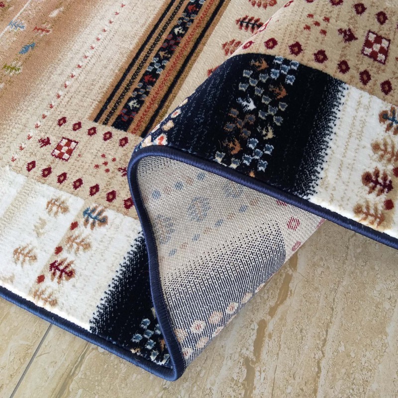 Модерен качествен килим с геометрични шарки в син цвят
