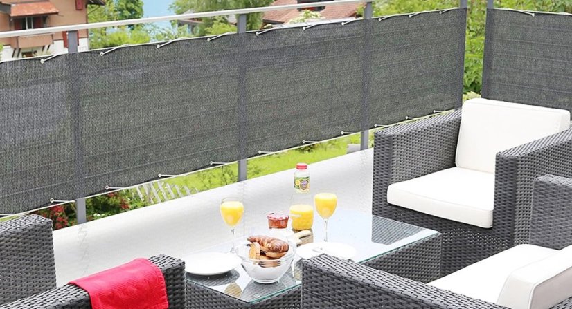 Balkónová clona v sivej farbe 0,8 x 5 m