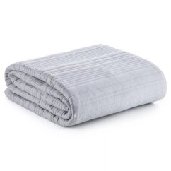 Elegáns ágytakaró TARA matt szövetből, steppelt mintával - világosszürke