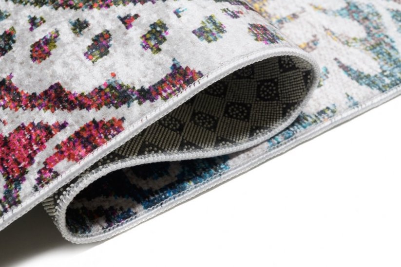 Trendiger bunter Teppich mit Mandala-Muster 