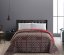 Origineller Bettbezug für ein Doppelbett in roter und brauner Kombination