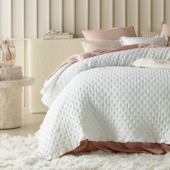 Бяла покривка за легло Molly с волан 240 x 260 cm