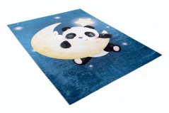 Kinderteppich mit Panda-Motiv auf dem Mond