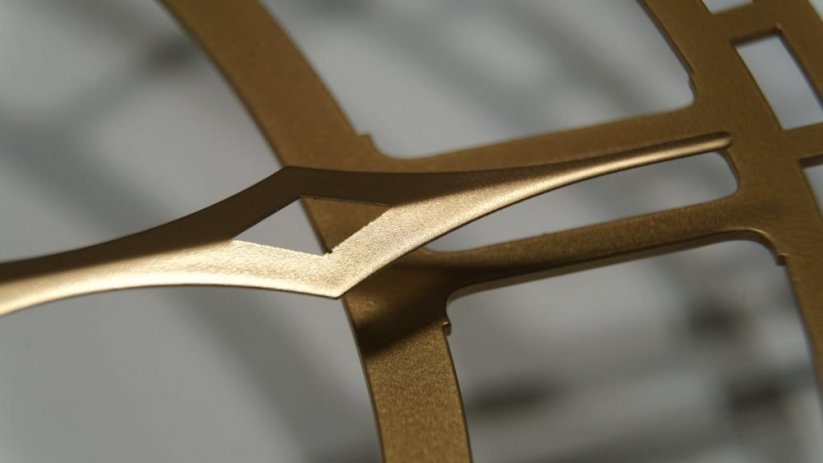 Kovové zlaté nástenné hodiny vintage 50 cm