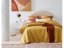 Žiarivý jednofarebný prehoz na posteľ žltej farby 170 x 210 cm