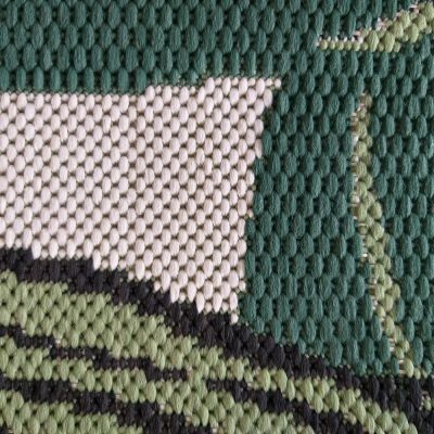 Béžovo-zelený koberec s motívom listov