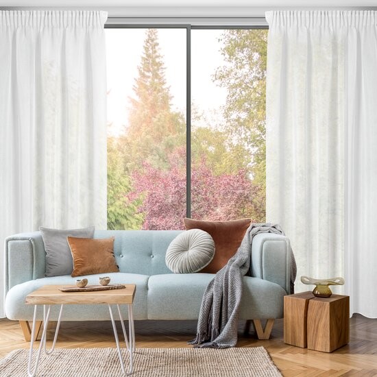 Elegantná biela záclona so zavesením na riasiacu pásku 140x 270 cm