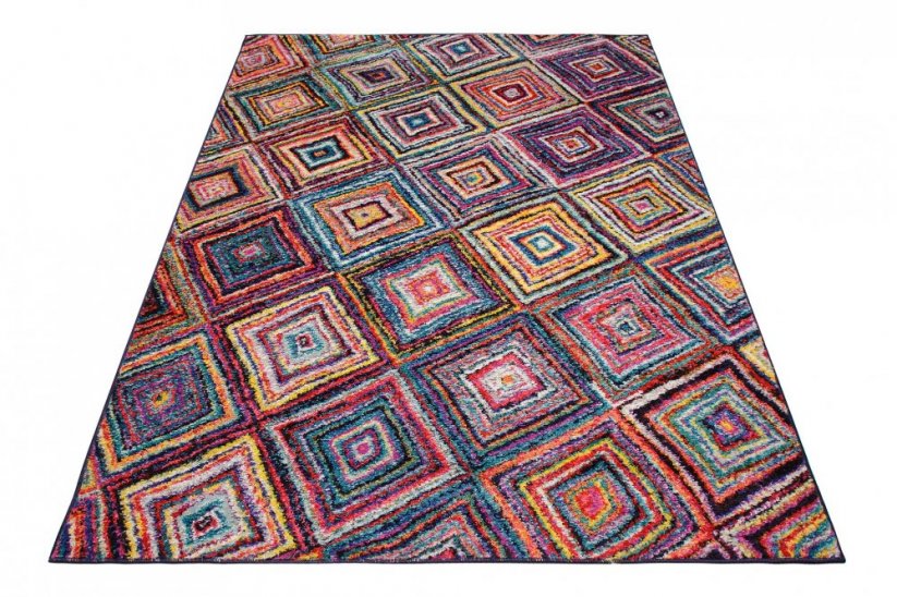 Barevný koberec s originálním vzorem - Rozměr koberců: Šířka: 140 cm | Délka: 200 cm