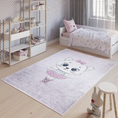 Детски килим с мотив на очарователна котка 