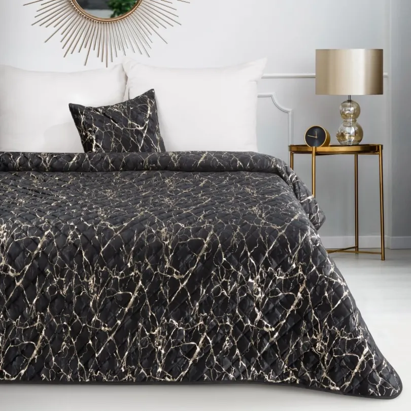Fekete dekoratív ágytakaró márványhatással