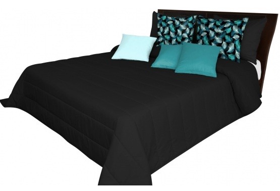 Čierna prešívaná prikrývka na posteľ