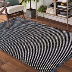 Protišmykový čierno biely koberec do obývačky