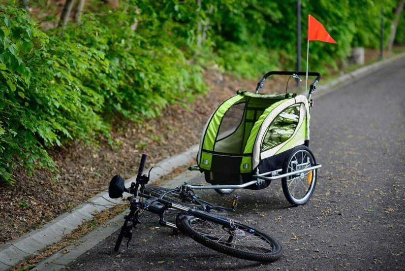 2-sedežna kolesarska prikolica z amortizerjem + JOGGER zelena