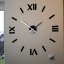 Crni dizajnerski sat koji se lijepi na zid s rimskim brojevima , 80 cm