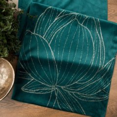 Tyrkysový behúň s potlačou kvetu