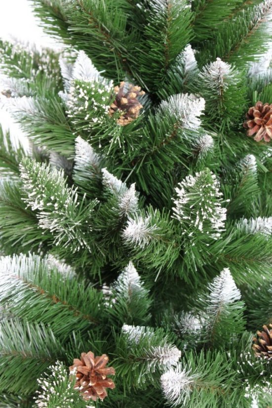 Weihnachtsbaum mit Schneeimitation auf den Ästen 220 cm hoch