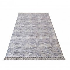 Moderný koberec do kuchyne so strapcami