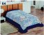 Prikrývka na posteľ s modrými ornamentami