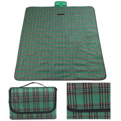 Piknik odeja z zelenim kvačkanim vzorcem 175 x 145 cm