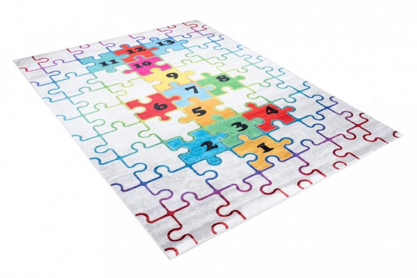 Detský koberec s motívom farebného puzzle
