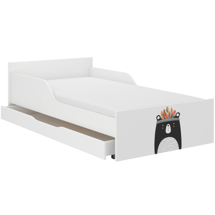 Kvalitně zpracovaná dětská postel s medvědem 160 x 80 cm