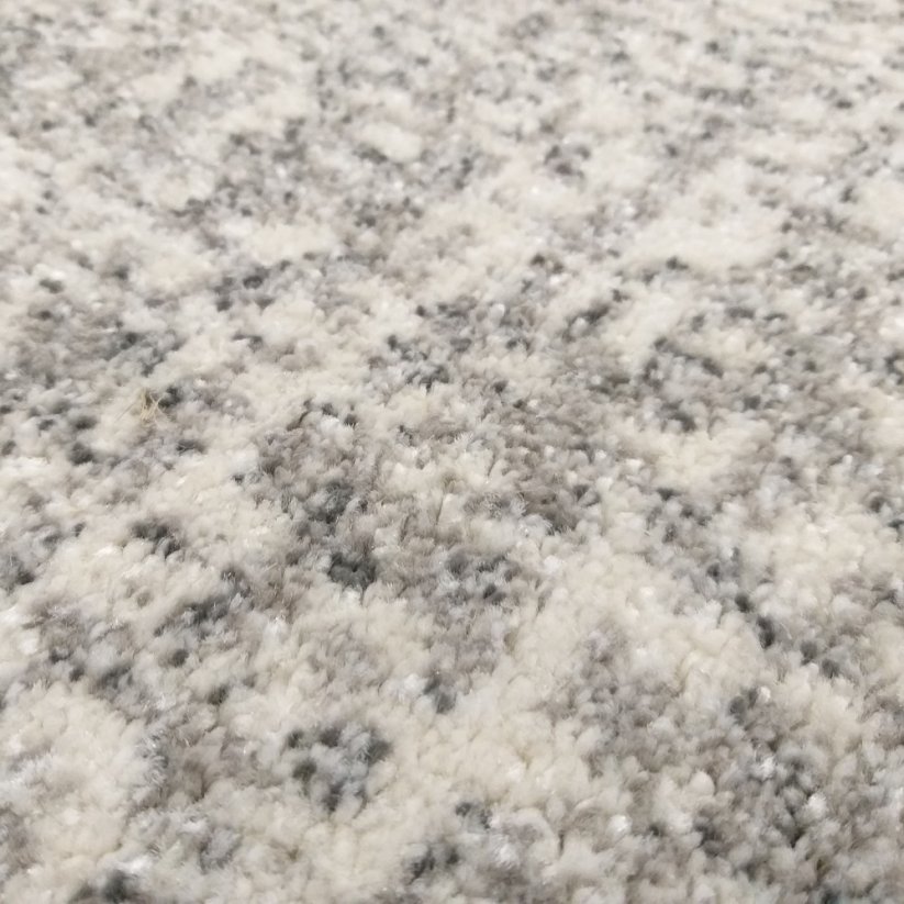 Kvalitní šedý koberec v módním designu - Rozměr koberce: Šířka: 80 cm | Délka: 150 cm