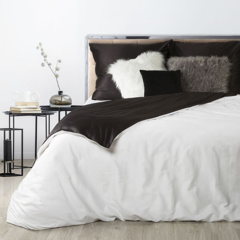 Luxusné čierno biele posteľné obliečky v obojstrannom prevedení