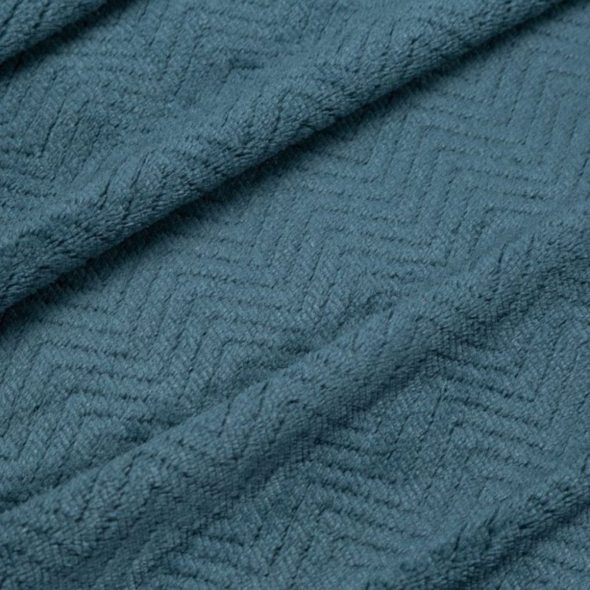 Plüschdecke mit geprägtem Muster blau