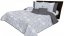 Moderní oboustranný přehoz na postel šedé barvy s bílým motivem květin