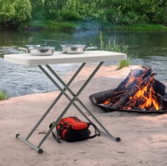 Klappbarer Wander-/Gastronomietisch mit verstellbarer Höhe