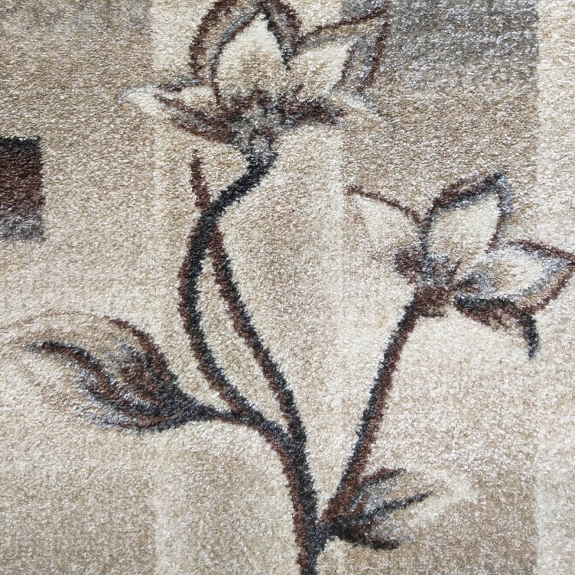 Kvalitný koberec do obývačky s motívom kvetov