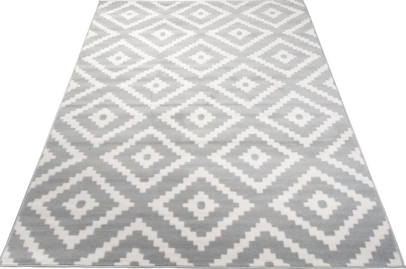 Koberec s moderným vzorom