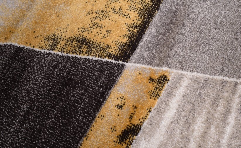 Štýlový koberec so zaujímavým vzorom