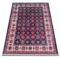 Sodobna preproga za dnevno sobo z orientalskim, etno vzorcem