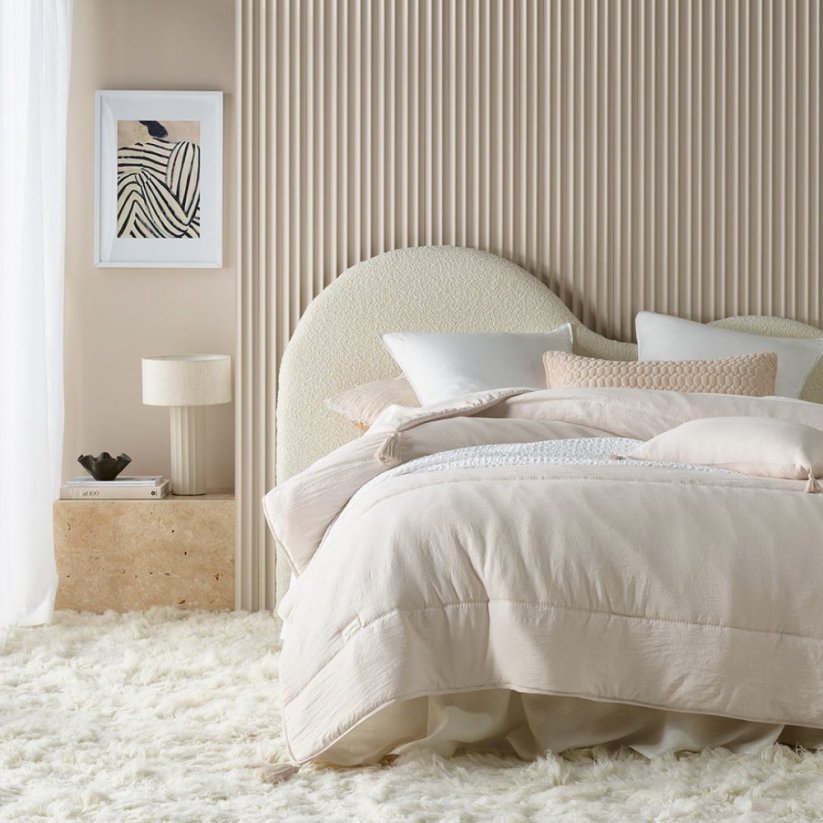 Noemi Krémszínű ágytakaró bojtokkal 240 x 260 cm