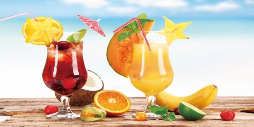 Plážová osuška s motívom letných drinkov