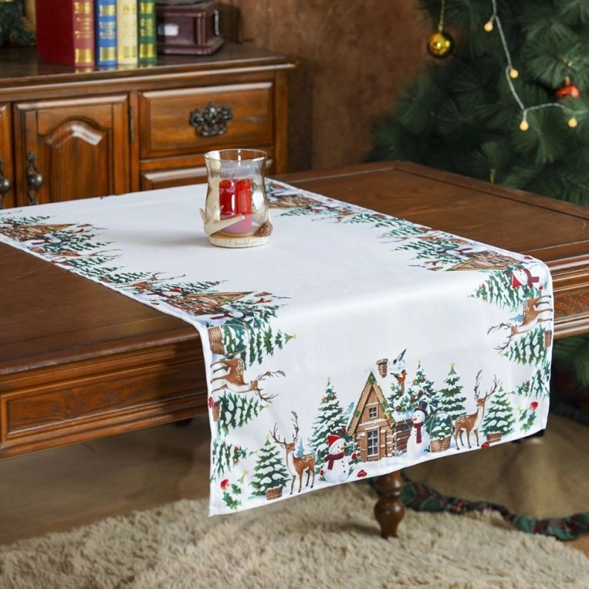 Fehér karácsonyi futófelület téli tájjal