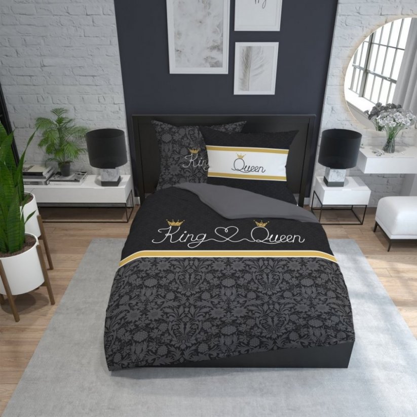 Čierne romantické posteľné obliečky s motívom KING AND QUEEN